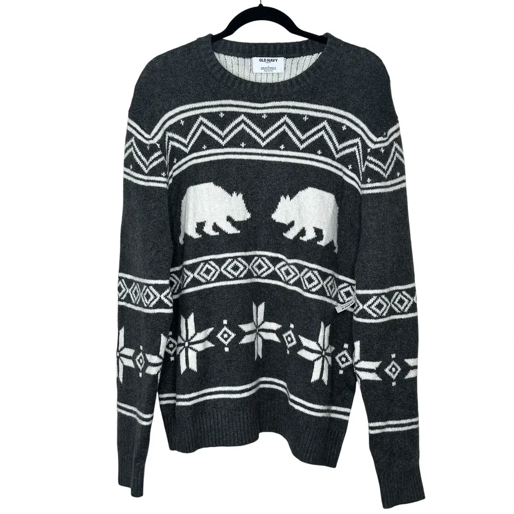 NEW Old Navy SoSoft Sweater Large Gray Polar Bear Fair Isle Crew Neck Winter